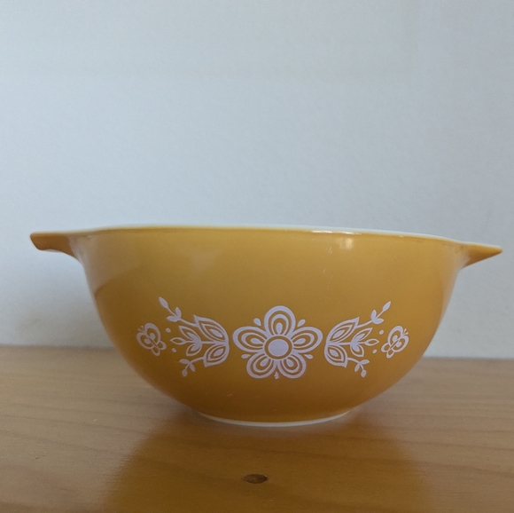 Set Of 2 Vintage Pyrex Cinderella Butterfly Gold And White Bowls #442 #441 - Picture 3 of 16